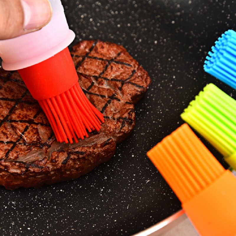 Silicone Brush with Oil Bottle